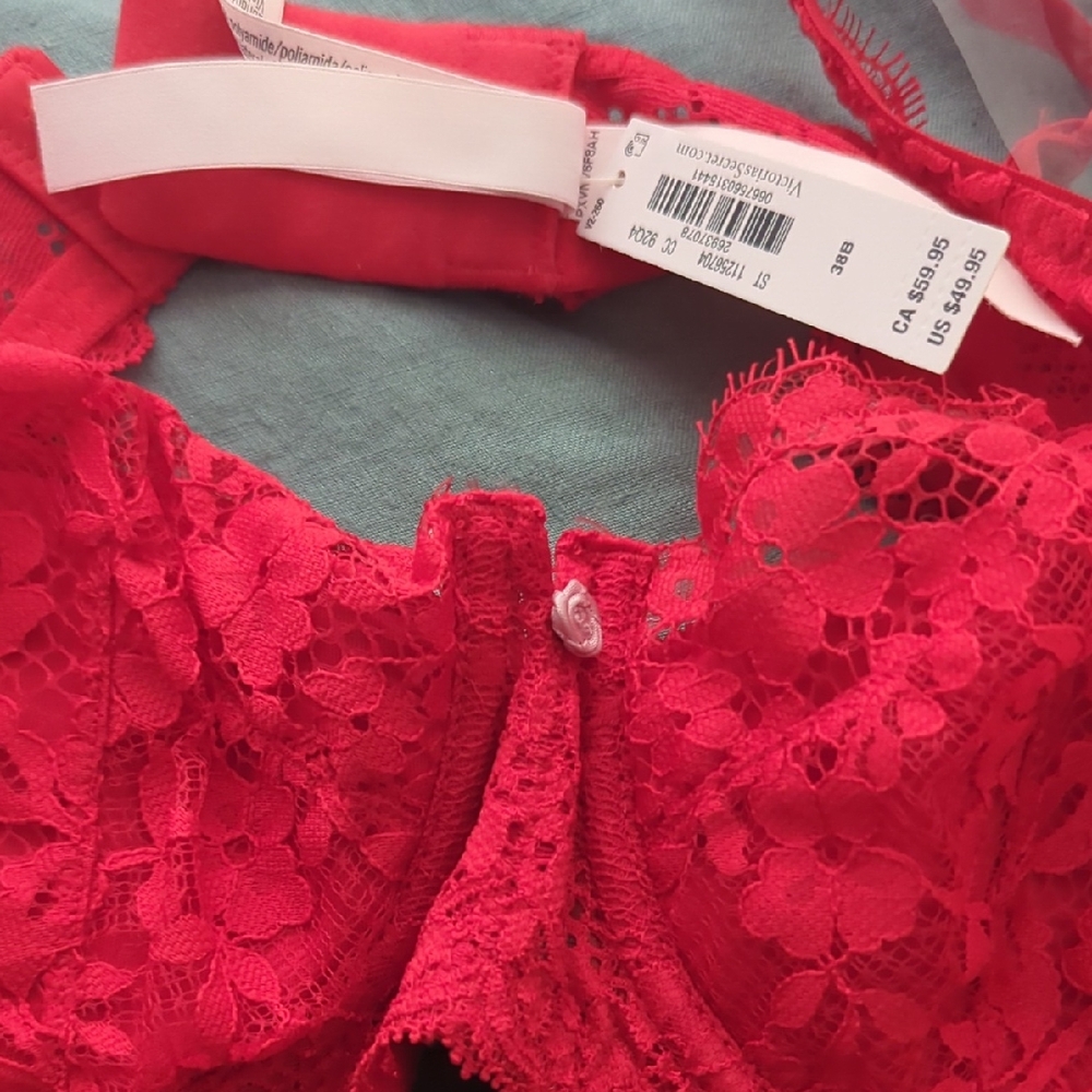 Victoria's Secret Vibrant Red Lace Bra- 38A